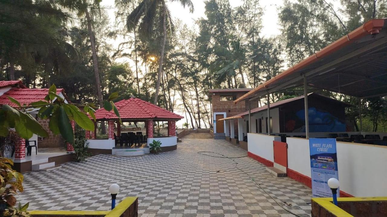 White Sand Beach Stay Resort Kumta Luaran gambar